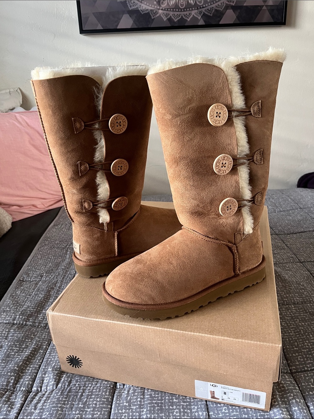 NEW Authentic UGG Size 8 Chestnut Tall Bailey Button Triplet II Shearling Boots